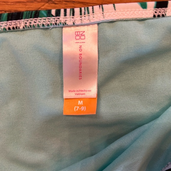 Bikini bottom fits like size Small - Picture 2 of 2